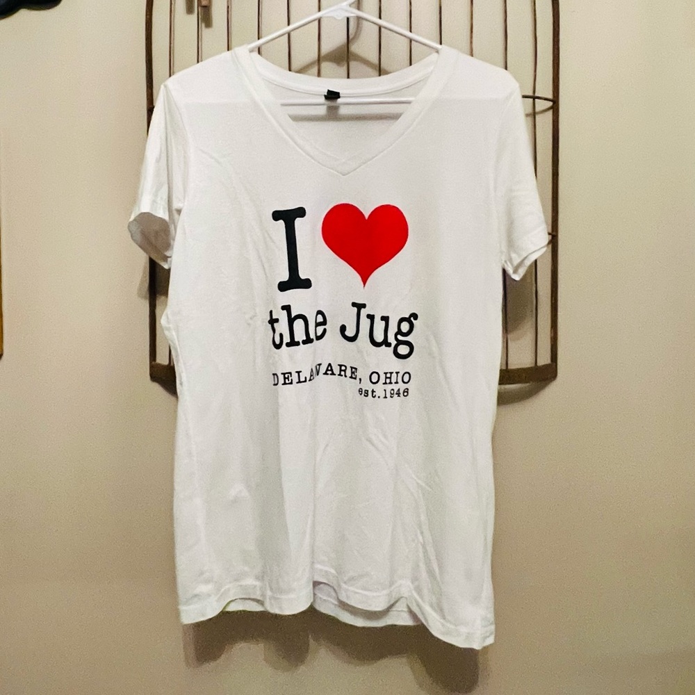 District Made Delaware Jug Tee